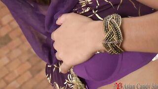 Eastern Solo With Hot Aun