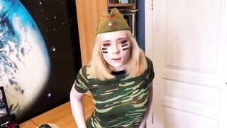 Sweetie fox Hot solo into military style