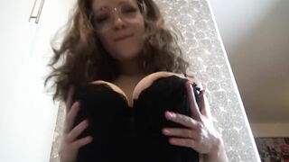 Crazy talking and showing my toes inside swedish