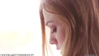 Huge tit natural blonde strokes herself to a pulsing orgasm