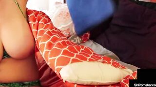 Creaming Curvy Women Siri Pornstar Fills Fine Phat Fuckholes Until She Ejaculates!