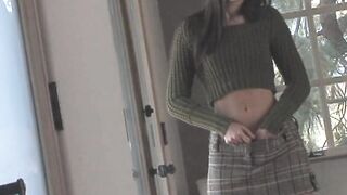 Georgia Jones Teases Her Bald Twat