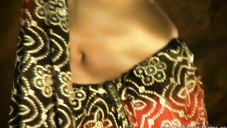 Punjab cougar Bombshell Is Awesome When She Dances