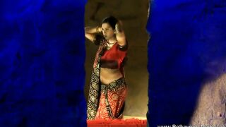 Punjab cougar Bombshell Is Awesome When She Dances