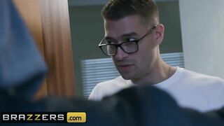 Brazzers - Thicc Booty Lela Sta Gets Filled up by Long Cock