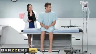 Brazzers - Big Boobed Nurse Karmen Karma offer Sponge Hot Tub