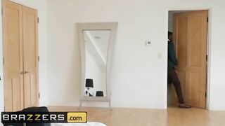Brazzers - Adorable Blonde Khloe Kapri Gets Boned Dilfs bbcs