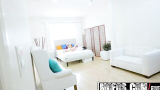 MOFOS - Athena Rayne, Mandy Muse - Now View Me Squirt