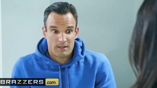 Brazzers - Long Tit Stepmom Kendra Lust Loves Long Young Penis