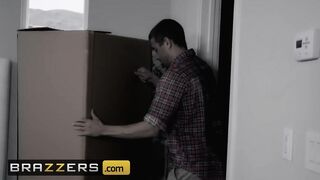 Brazzers - Curvy Huge Tit Ponstar Sheridan Love Craves Huge Dick