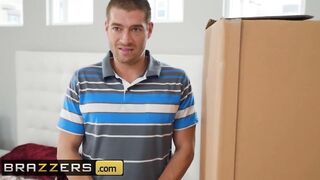 Brazzers - Curvy Huge Tit Ponstar Sheridan Love Craves Huge Dick