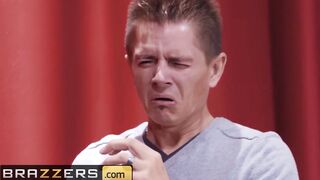 Brazzers - Thicc Housewife Luna Celeb Cheats on her Hubby