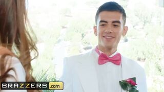Brazzers - Ariella Ferrera Fucks her Daughter's Prom Date