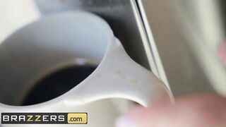 Brazzers - Crazy Sexy milf Alexis Fawx Suck Young Penis