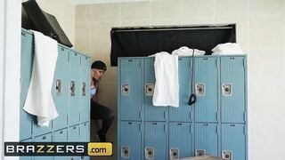 Brazzers - Xander Corvus Gets his Dick Blown into the Locker Room