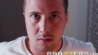 Brazzers - Amia Miley & Jessy Jones - Home Invasion goes right