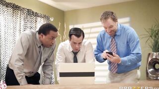 Brazzers - Ariella Ferrera – Honey, It’s a Motorbunny