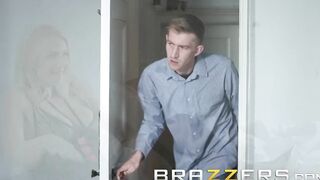 Brazzers - Sarah Vandella tries new Outfit for Date Night