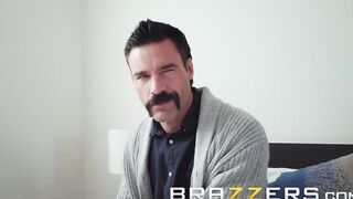Brazzers - Pure Teenagers Carolina Sweet wants some Old Dick