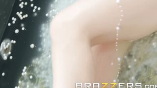 Brazzers - Valentina Nappi Gets a Long Dick into her Booty