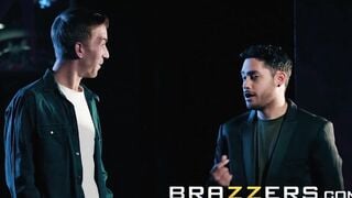 Brazzers - Slutty Dancer Kimmy Granger Earns her Tip