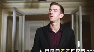 Brazzers - Blindfolds, Buttplugs and Fun with Blanche Bradburry