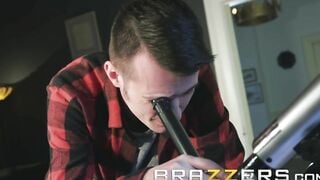 Brazzers - mom Liza Del Sierra wants some Young Penis