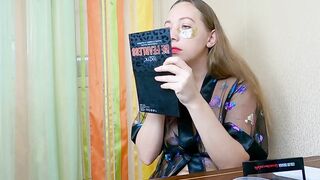 Step sister Gets Cum on her Hair and uses Sperm as a mask
