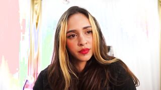 Meet Salo, the Bombshell Colombian who tells us details of her life and her passions