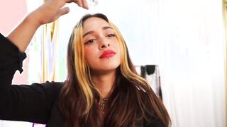 Meet Salo, the Bombshell Colombian who tells us details of her life and her passions