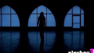 hot blonde celeb Jillian Frace reveals her voluptuous huge booty after striptease