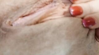 Cucumber too huge for my tight twat- krastavac ogroman za me