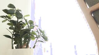 先っぽまでは挿入させてくれる母とのギリギリ相姦　鮎川るい