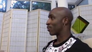African Hot loving a huge african dick inside her vagina