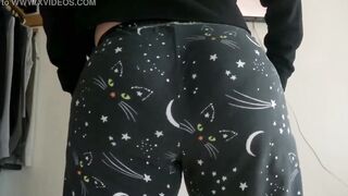 Cougar Twerking Her Fat Booty Wedgie