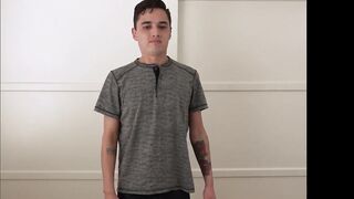 Stepsister teenie Lily Larimar and her BFF Braylin Bailey saw bros penis pics