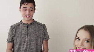 Stepsister teenie Lily Larimar and her BFF Braylin Bailey saw bros penis pics