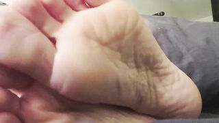 Love her foot?
