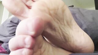 Love her foot?