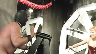 2 Dom amuse themselves by whipping and paddling