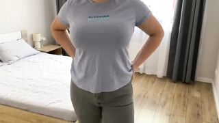 18 yo y.o. College cunt with mouth Masturbates for Me on First Tinder Date