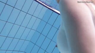 View sexiest girls swim nude inside the pool