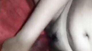 choot ki khujli mitane ko bottle hi choot me ghusa dali mai