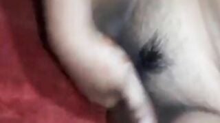 choot ki khujli mitane ko bottle hi choot me ghusa dali mai
