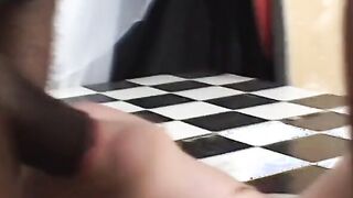 Stud shoves penis inside bimbos's booty after getting FELLATIO then creams