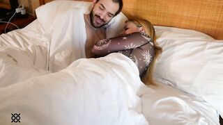 Morning sex with naughty gf