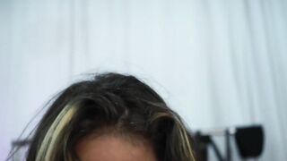 She loves group sex, threesomes, intense sex with her BF. See until the end to enjoy her juicy snatch. Unforgettable.