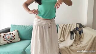 Hot Yoga Professor Shows Us How She Relaxes