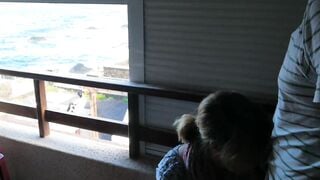 Balcony bj really near the people