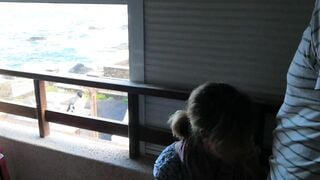 Balcony bj really near the people